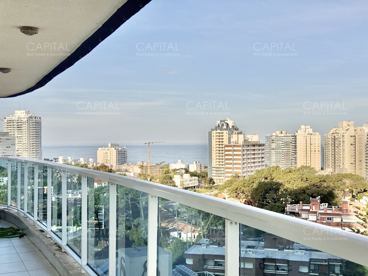 Apartamento ID.38246 - APARTAMENTO EN VENTA DE 3 DORMITORIOS EN PLAYA MANSA PUNTA DEL ESTE