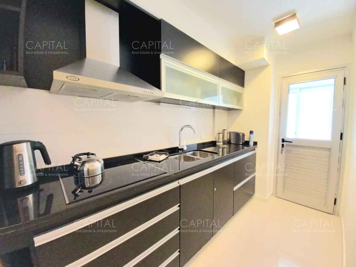 Apartamento ID.32914 - Alquiler Apartamento de tres dormitorios con vista al Mar en Playa Brava