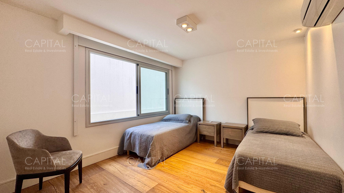 Apartamento ID.29222 - Apartamento en Venta Frente al Mar Punta del Este Cuatro dormitorios