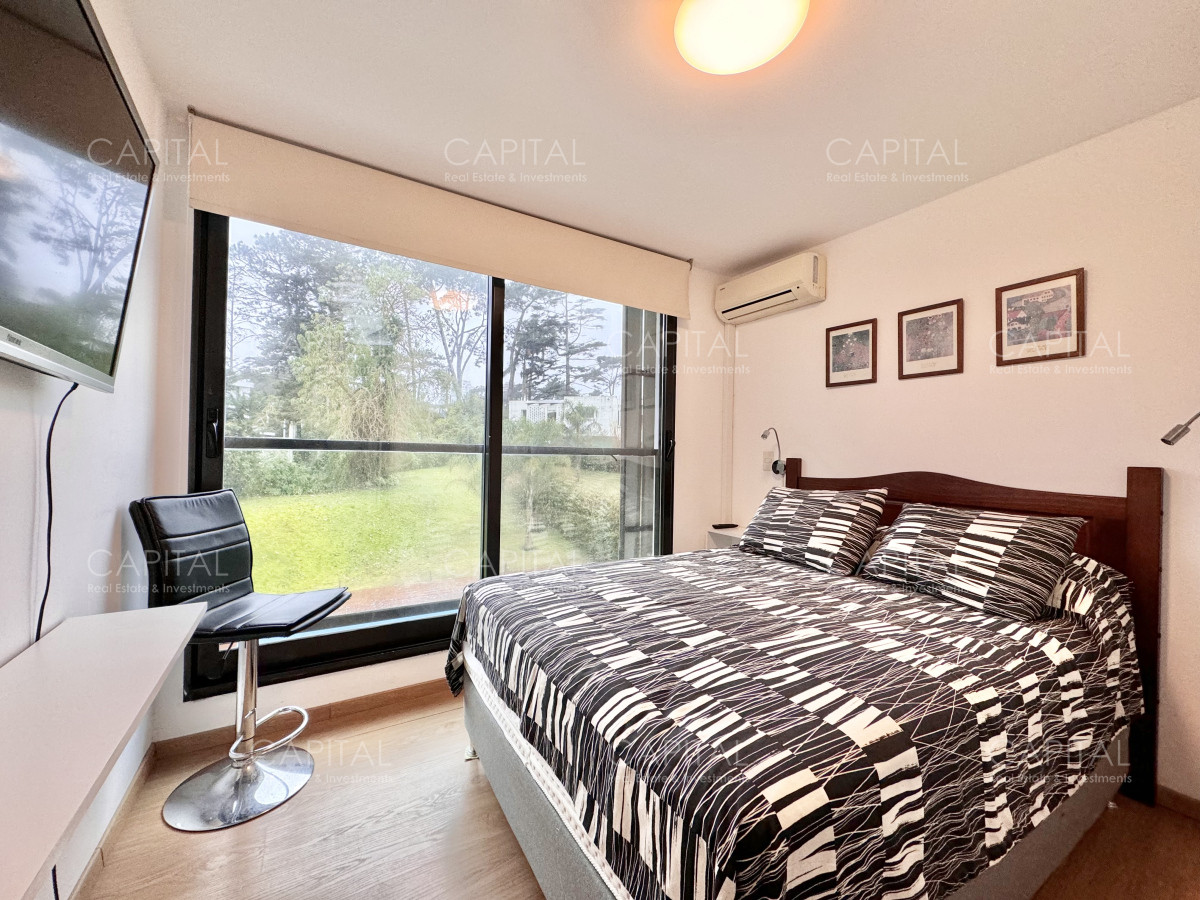 Apartamento ID.38051 - Apartamento de dos dormitorios con parrillero en venta, Punta del Este.