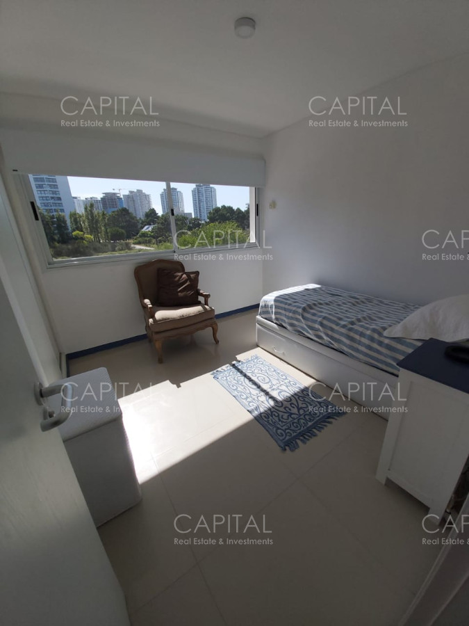 Apartamento ID.28655 - Apartamento en Venta en Punta del Este - Dos Dormitorios con Parrillero