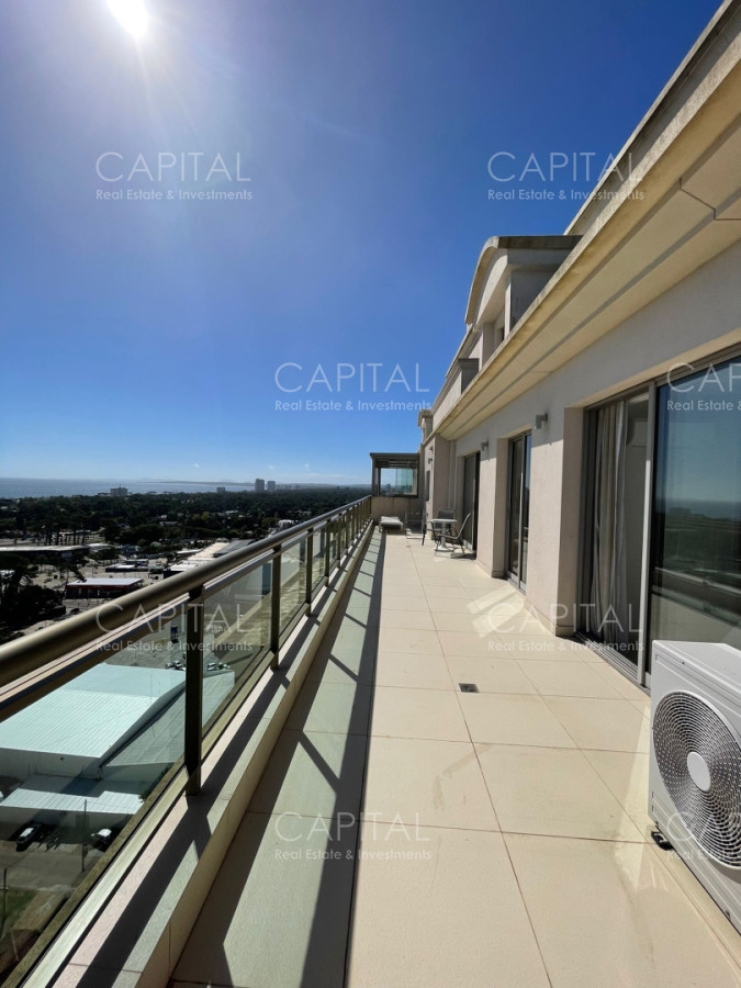 Apartamento ID.39648 - Penthouse en Venta en Roosevelt Punta del Este