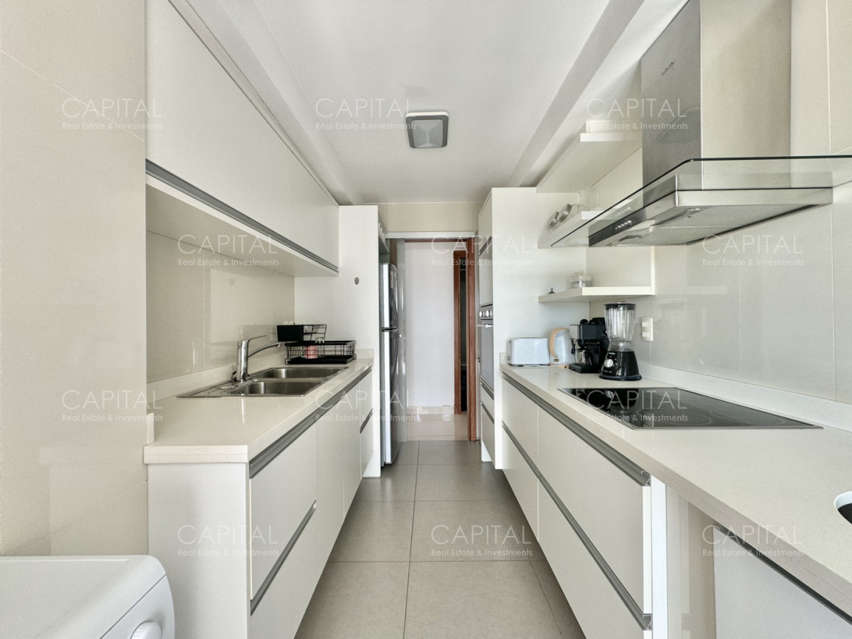 Apartamento ID.39738 - Apartamento de dos dormitorios con parrillero propio en alquiler, Playa Mansa, Punta del Este.