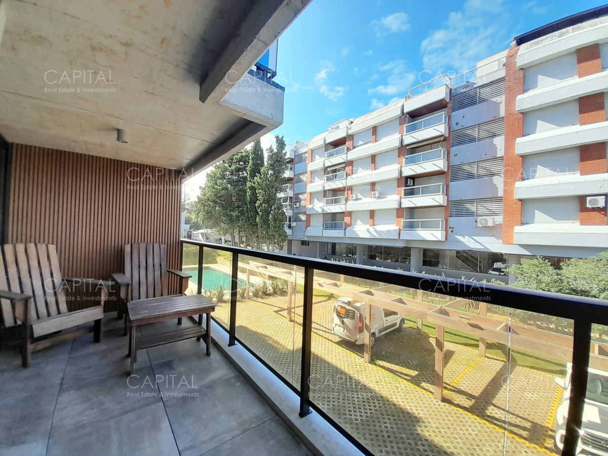 Apartamento ID.34182 - Apartamento de un dormitorio en Punta del Este, Playa Mansa en Alquiler Anual 