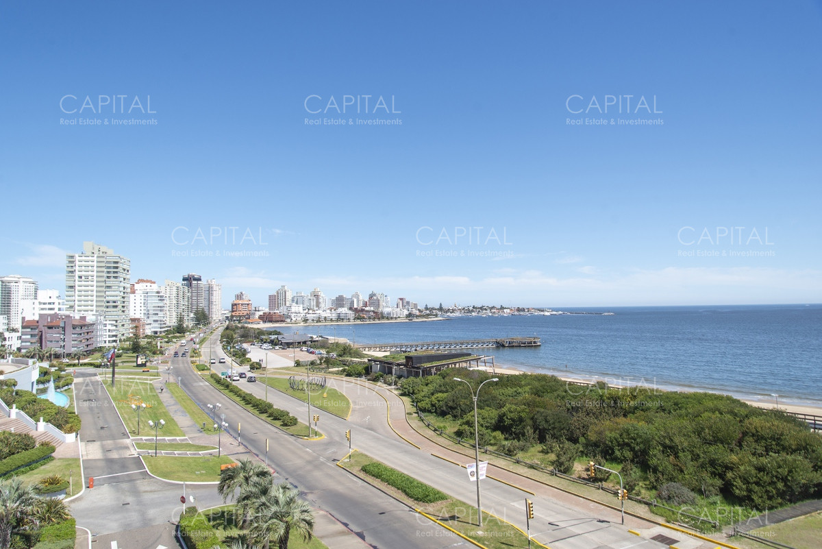 Apartamento ID.33655 - Milenium Tower Punta del Este Apartamento de tres dormitorios mas dependencia en Millenium Tower en Venta