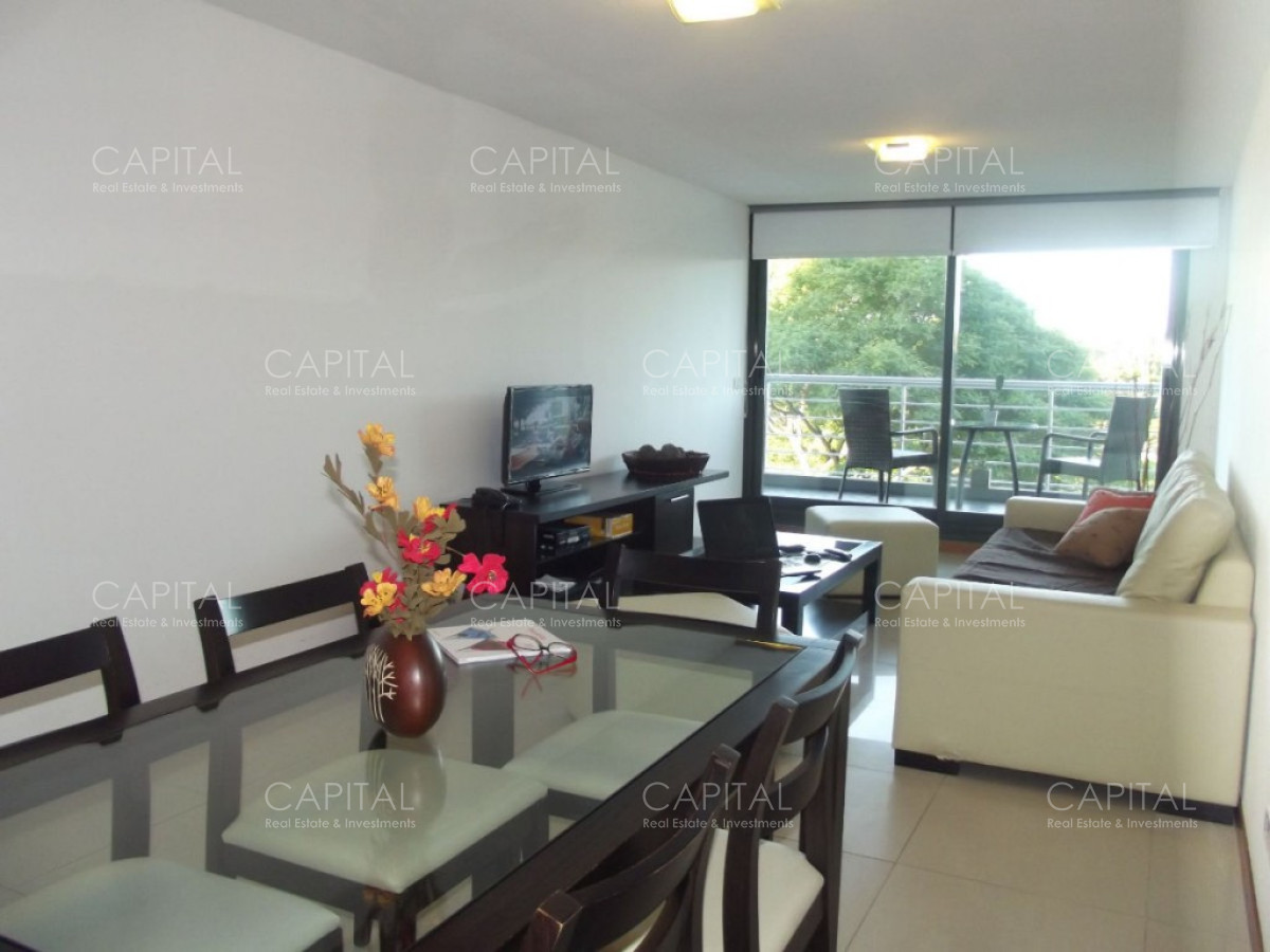 Apartamento ID.28377 - Apartamento de dos dormitorios en venta en torre con servicios con inmejorable ubicación