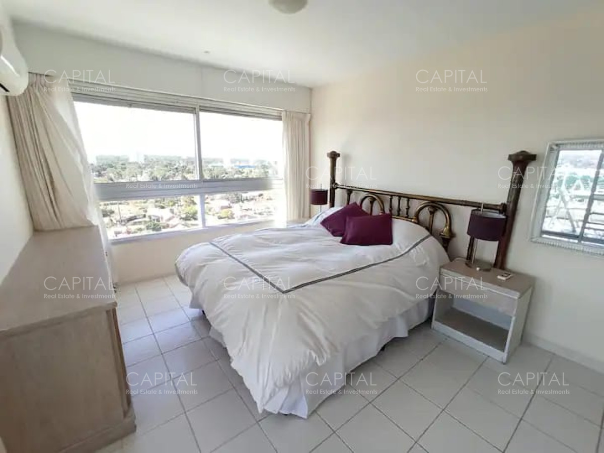 Apartamento ID.24985 - Venta de excelente apartamento dos dormitorios Playa Mansa