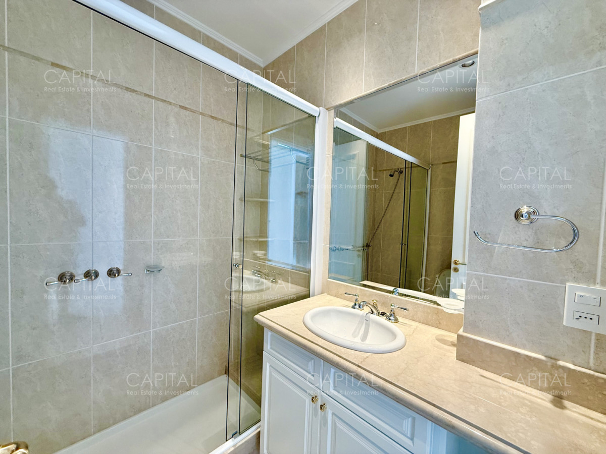 Apartamento ID.35001 - Millenium Tower Playa Mansa en Venta Punta del Este