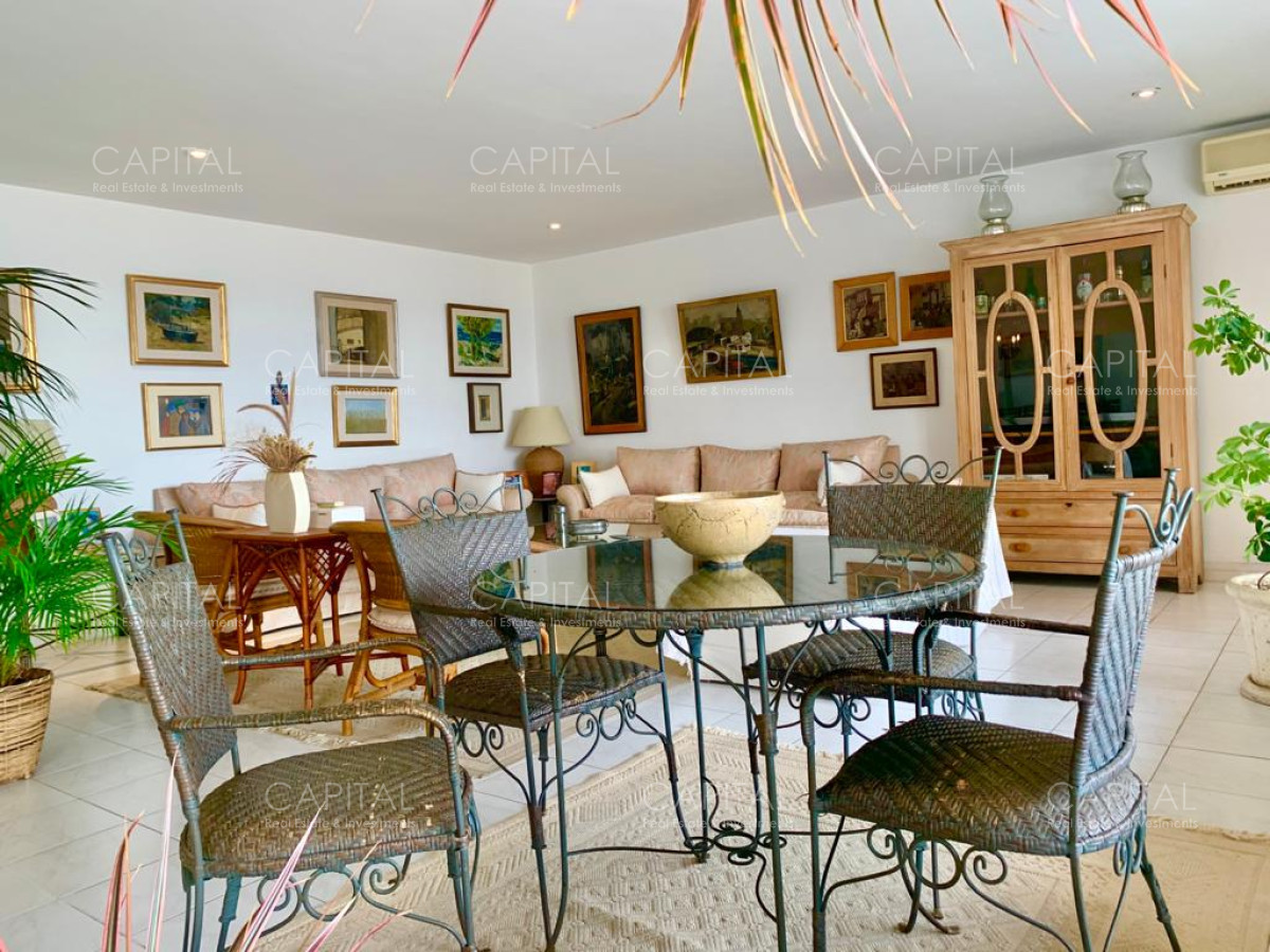 Apartamento ID.26044 - Espectacular Apartamento Frente al Puerto con vista al Mar, Punta del Este 