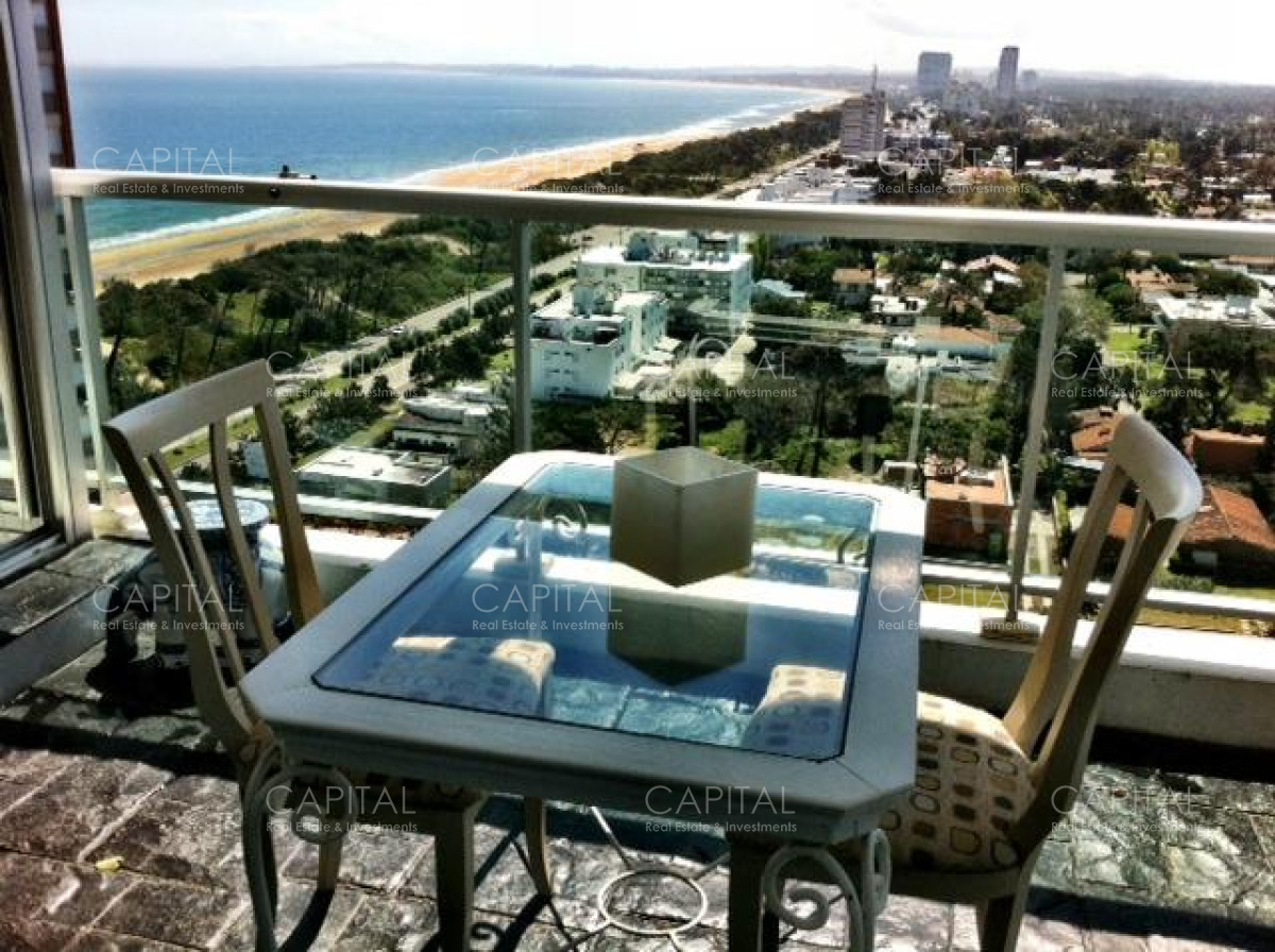 Apartamento ID.24985 - Venta de excelente apartamento dos dormitorios Playa Mansa