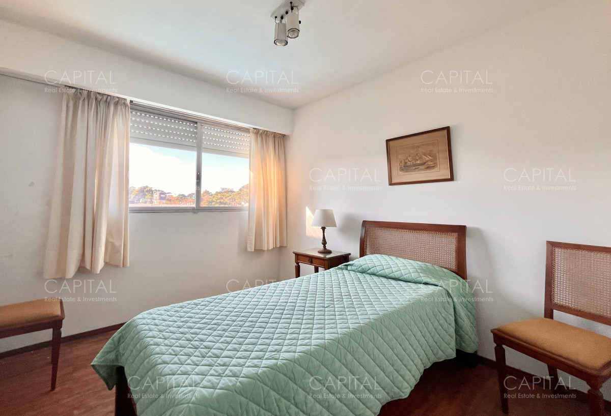 Apartamento ID.38562 - Apartamento en venta 3 dormitorios en Playa Mansa 