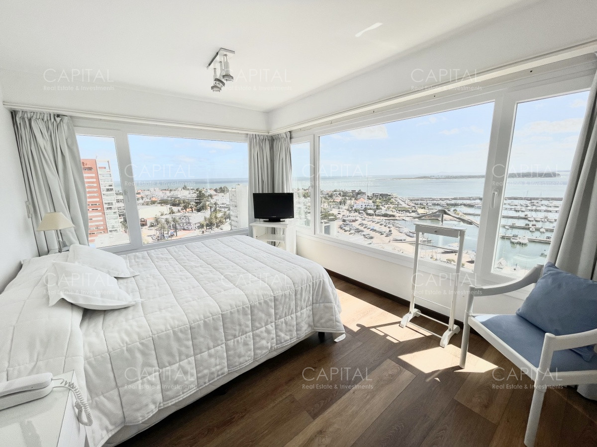 Apartamento ID.33467 - Fontemar Punta del Este Apartamento de 4 dormitorios con vista al puerto en venta