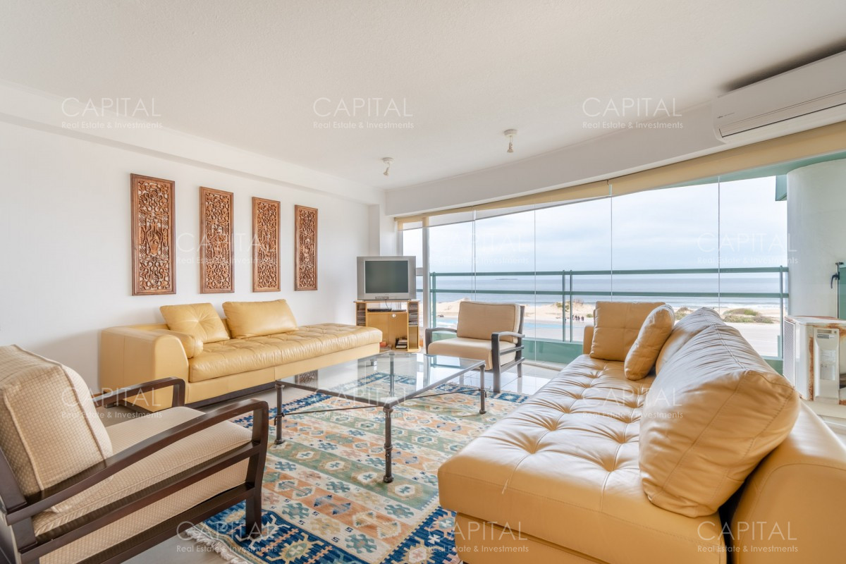 Apartamento ID.31636 - Amplio Apto en venta en la Brava 