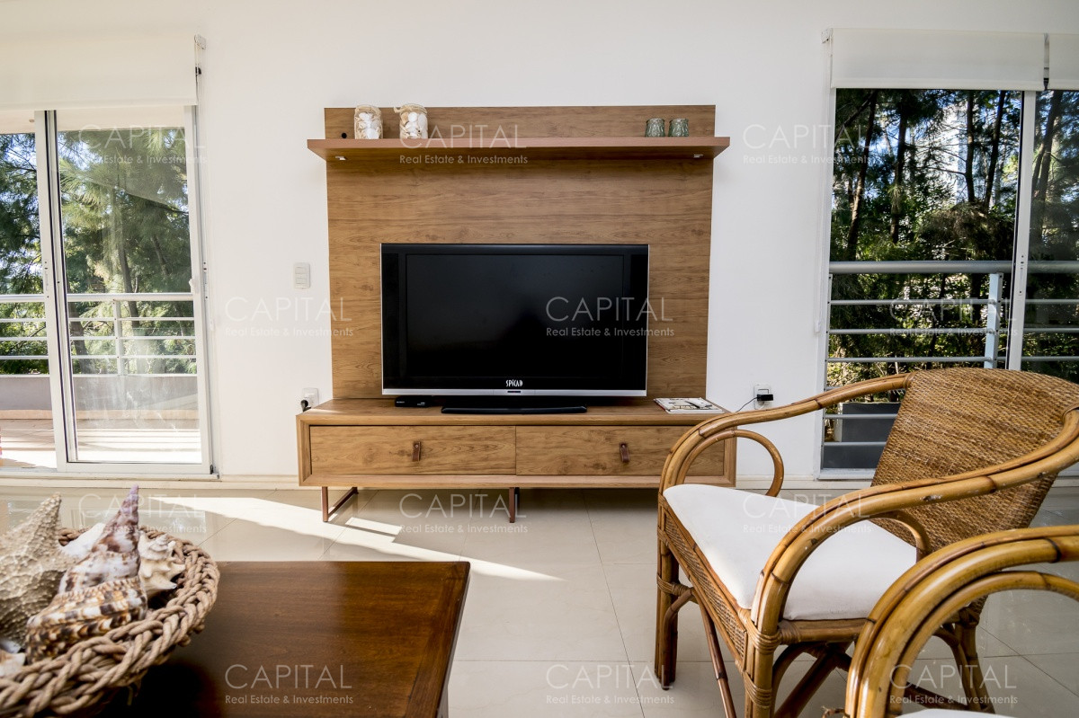 Apartamento ID.27071 - Amplio y luminoso apartamento de 2 dormitorios en Aidy Grill Venta y Alquiler