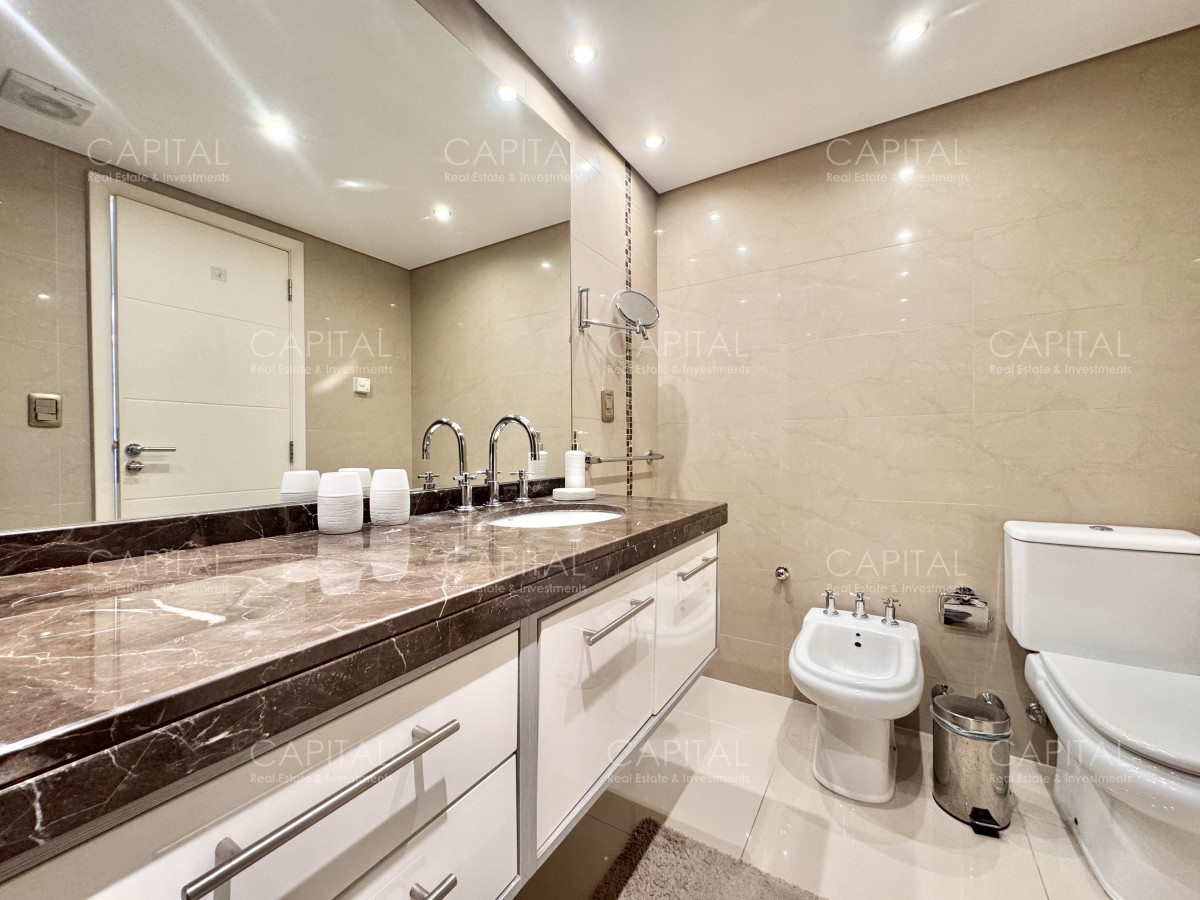 Apartamento ID.38246 - APARTAMENTO EN VENTA DE 3 DORMITORIOS EN PLAYA MANSA PUNTA DEL ESTE