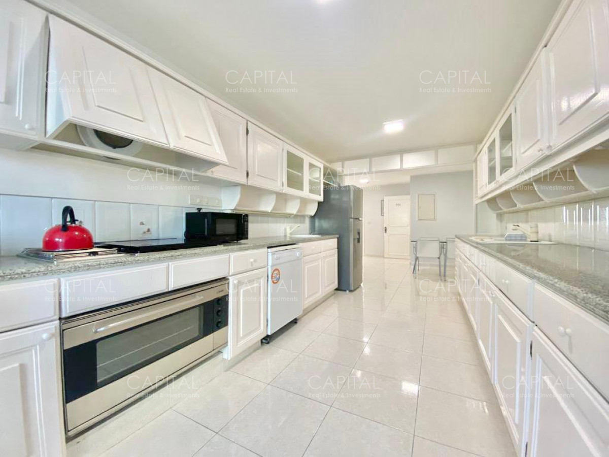 Apartamento ID.33457 - Beverly Tower Punta del Este Apartamento de tres dormitorios frente al mar en alquiler