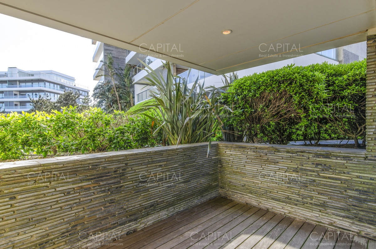 Apartamento ID.27139 - Apartamento Tres Dormitorios en Aqluiler Playa Brava