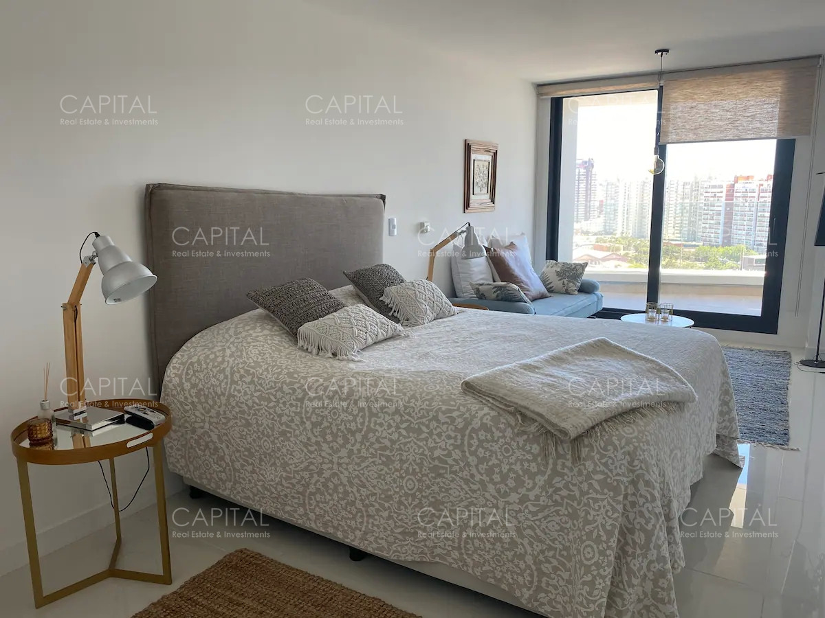 Apartamento ID.32732 - Apartamento de tres dormitorios en venta, ARTOWER Punta del Este