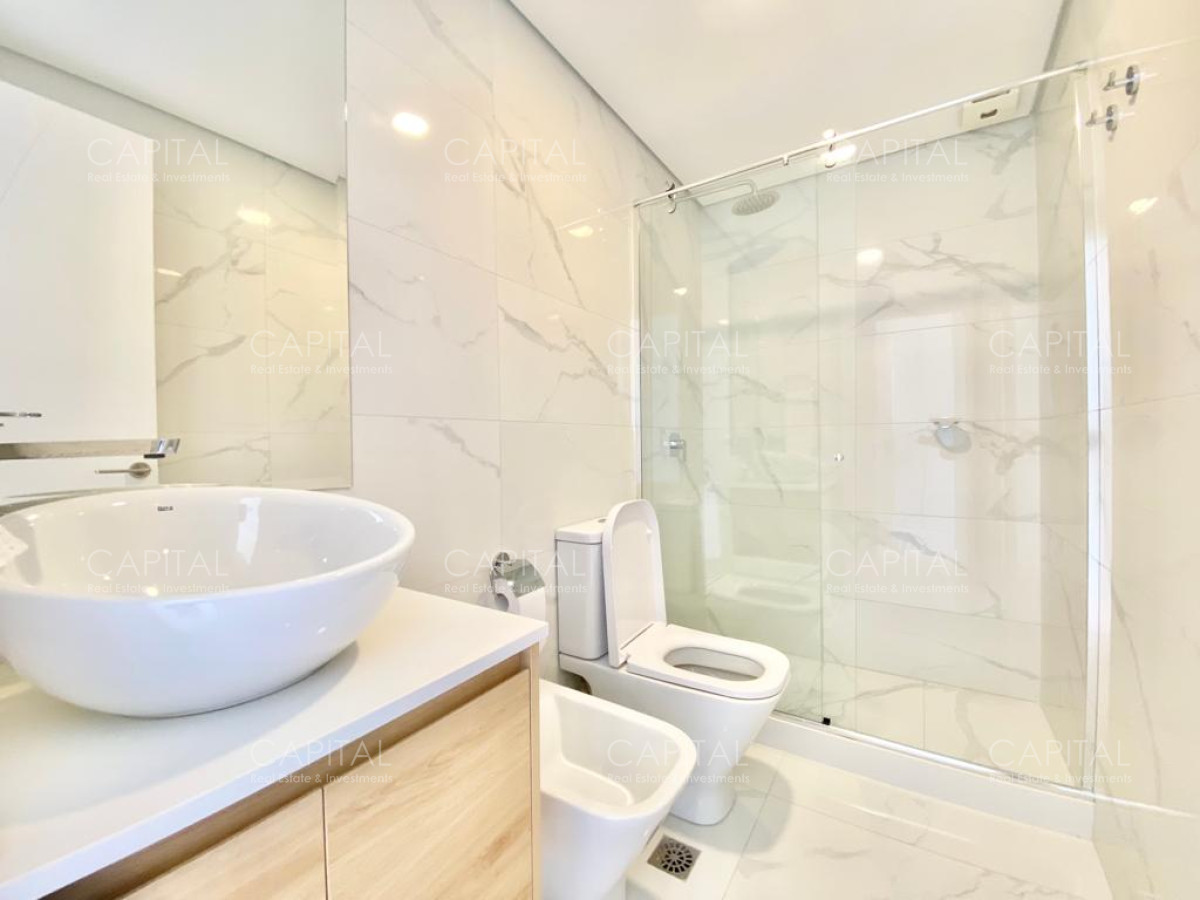 Apartamento ID.33282 - Paramount esquinero de tres dormitorios en suites mas dependencia con baño en Paramount Smart Tower en Venta