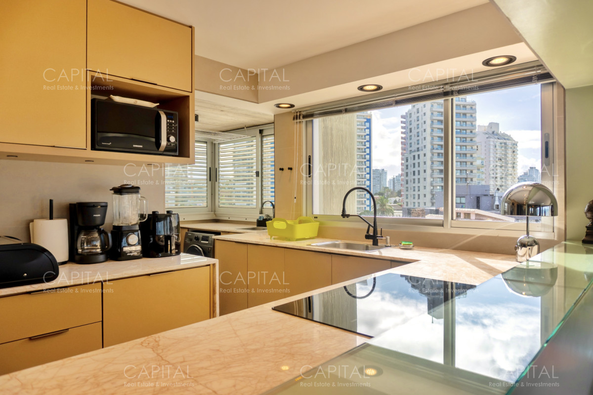 Apartamento ID.40153 - Apartamento en Venta 4 dormitorios en Playa Brava, con vista al Mar