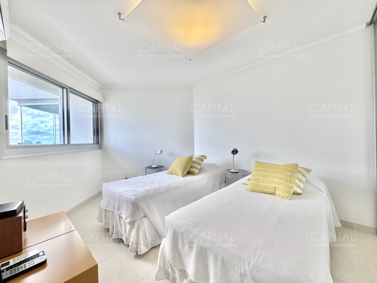 Apartamento ID.38165 - Apartamento de dos dormitorios en alquiler en playa mansa punta del este