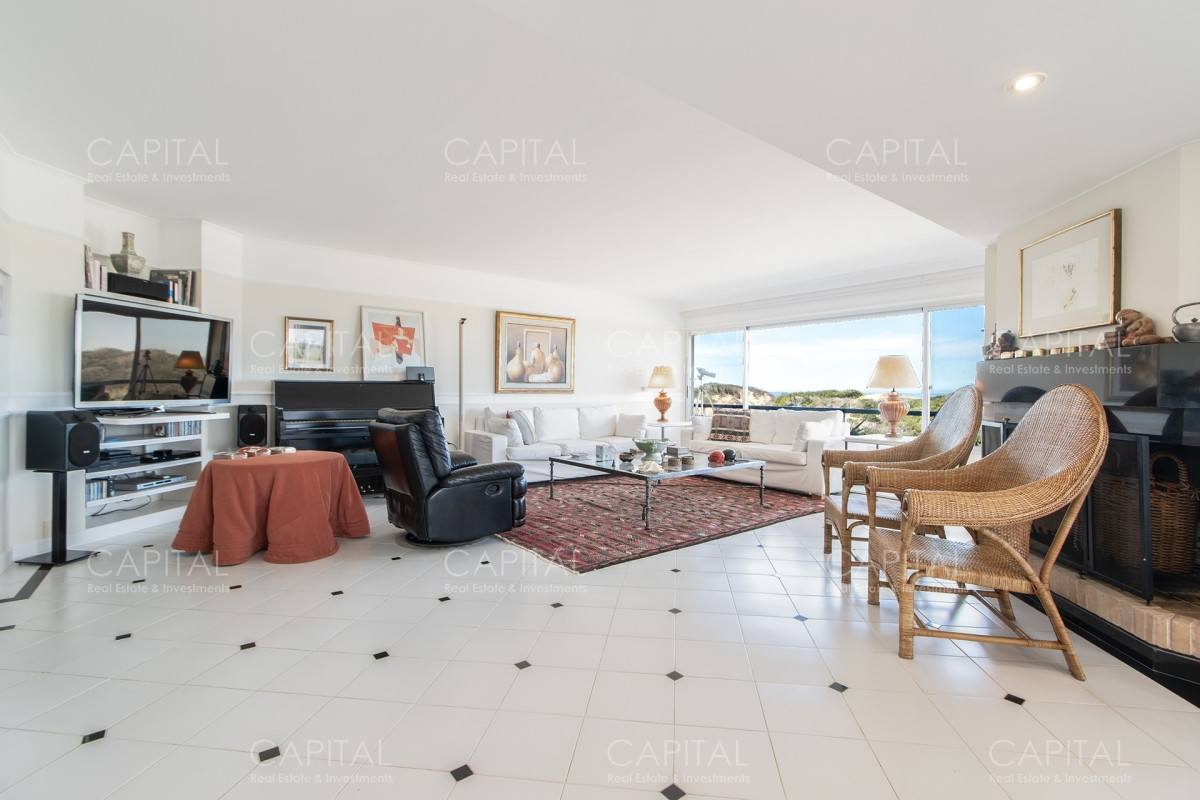 Apartamento ID.35179 - Apartamento en venta en primera línea Playa Brava