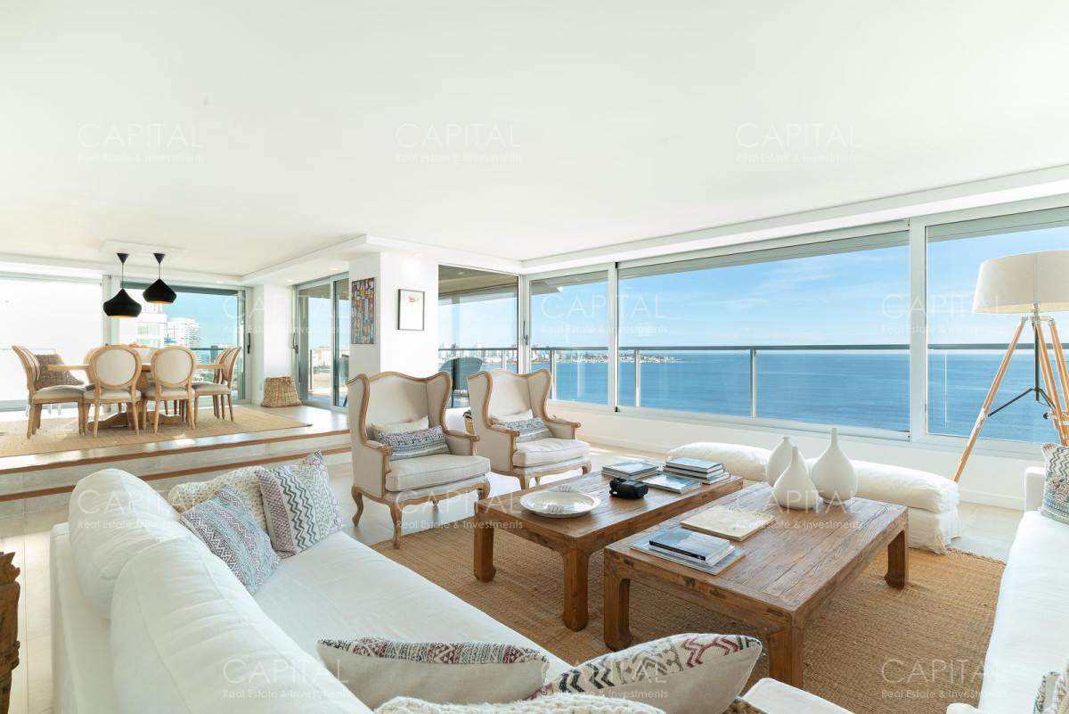 Apartamento ID.36586 - Exclusivo departamento totalmente reformado de 4 suites en Playa Mansa