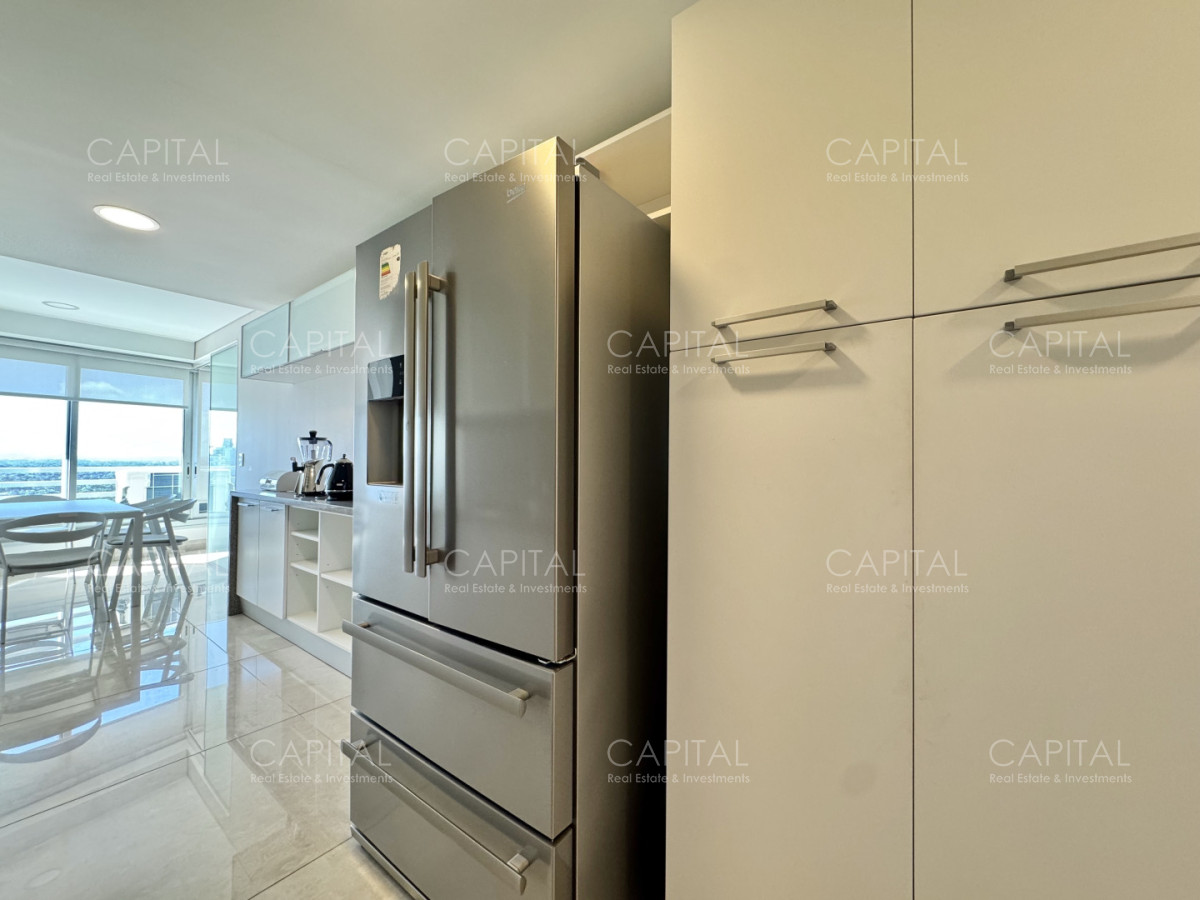 Apartamento ID.39295 - Le Parc esquinero piso alto en playa brava en venta