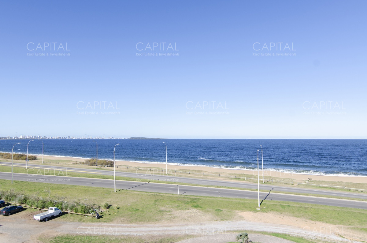 Apartamento ID.30956 - Penthouse Duplex de Tres Dormitorios Frente al Mar