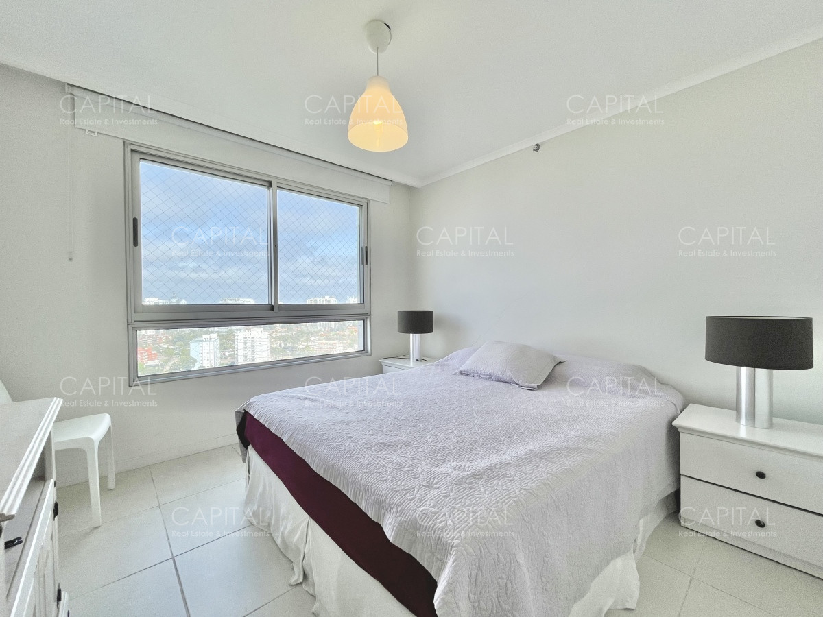 Apartamento ID.34303 - Apartamento de dos dormitorios en alquiler anual en playa brava, punta del este.