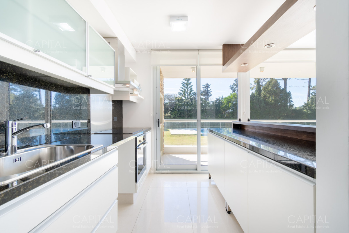 Apartamento ID.29594 - Aparamento en Venta y Alquiler, Playa Brava Punta del Este