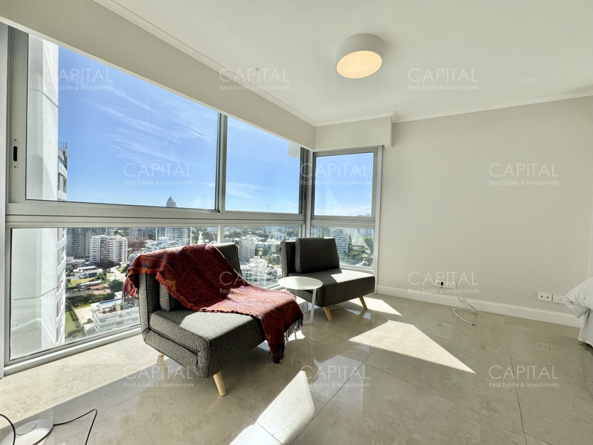 Apartamento ID.39295 - Le Parc esquinero piso alto en playa brava en venta