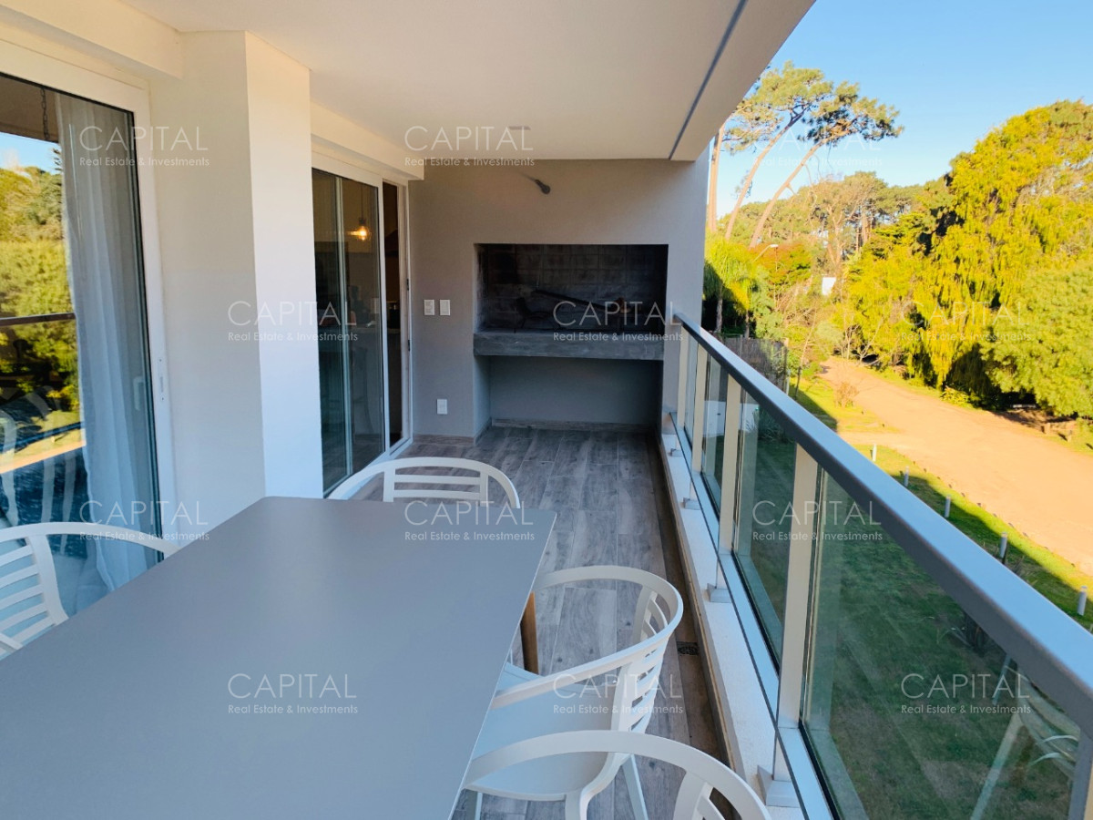 Apartamento ID.31645 - Apartamento en alquiler dos dormitorios a cuadras de la playa brava