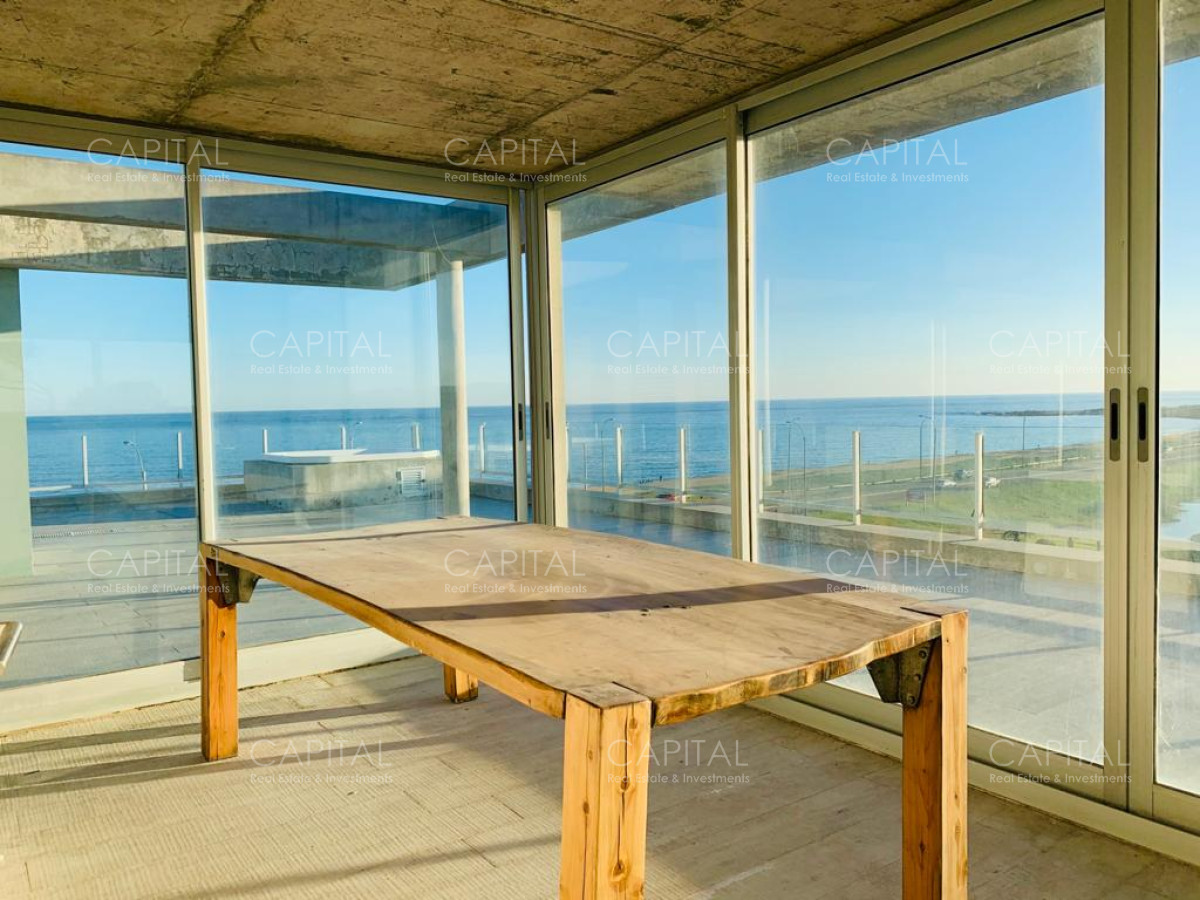 Apartamento ID.30996 - Moderno Penthouse a Estrenar de 3 Dormitorios frente a Playa Mansa - Venta