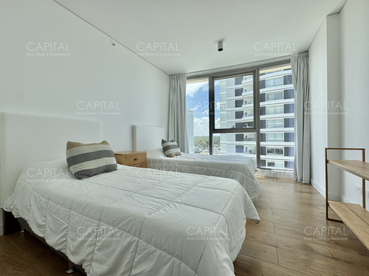 Apartamento ID.38142 - Trump Tower de tres dormitorios esquinero en venta