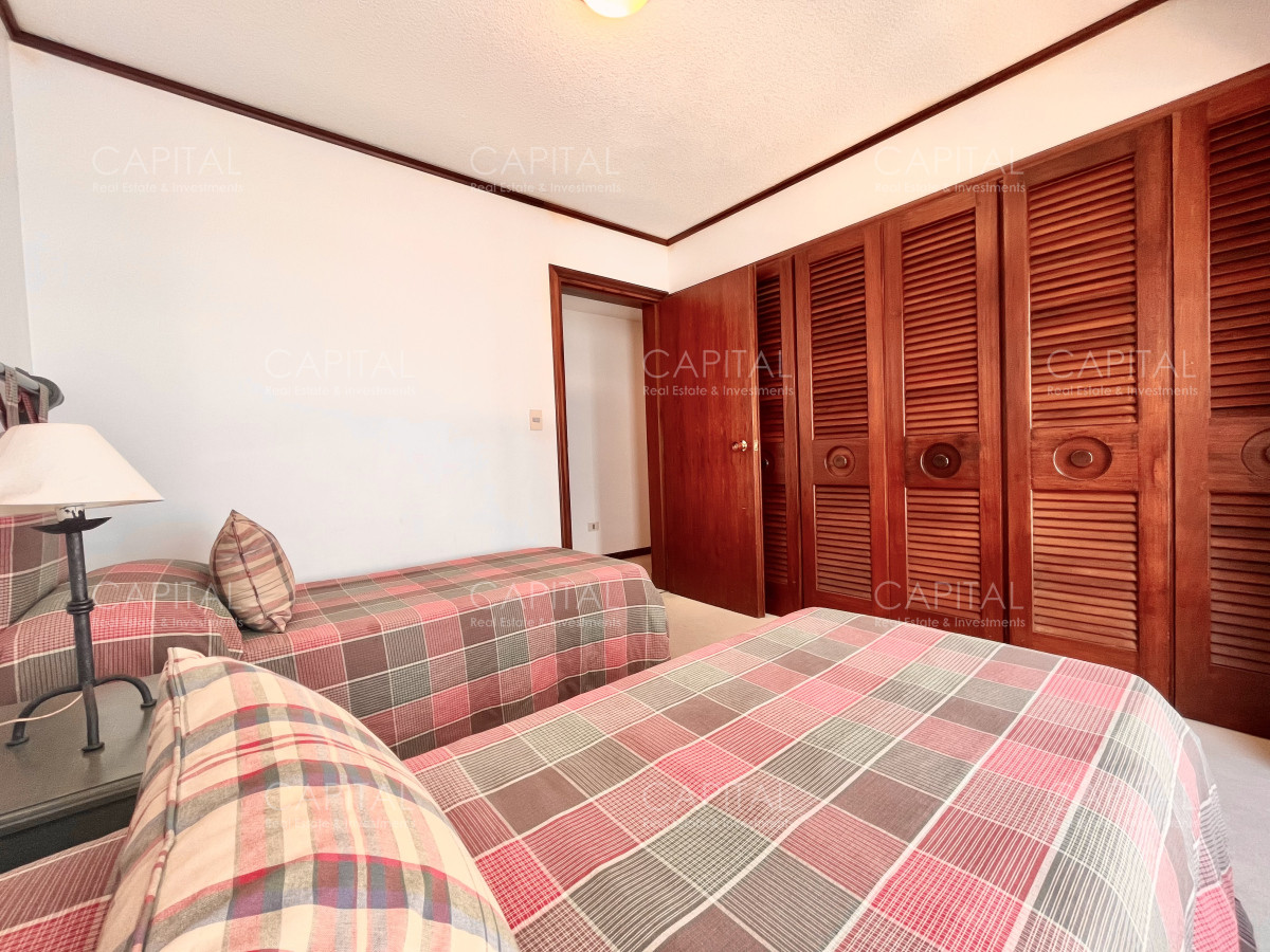 Apartamento ID.26814 - Excelente apartamento en la península con vista al mar - 3 dormitorios!