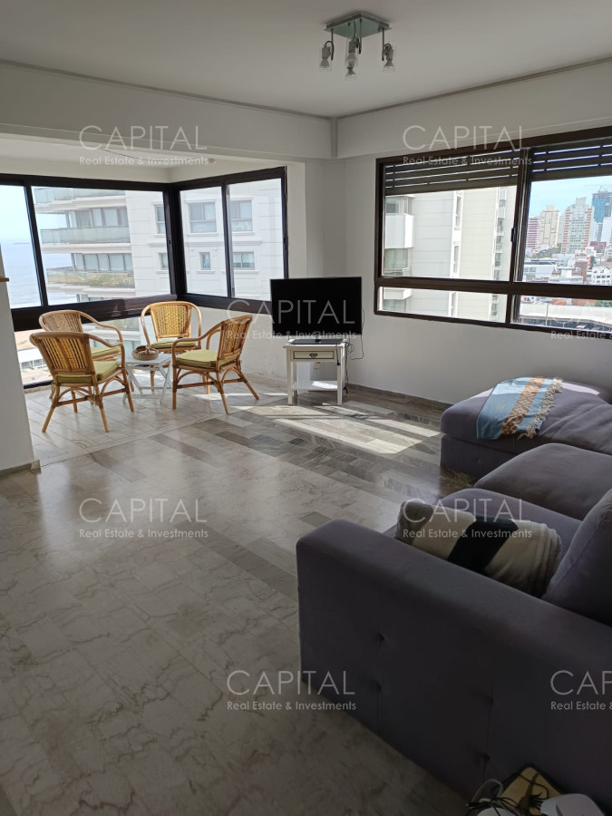 Excelente apartamento en venta con vista hacia el mar - Playa Brava - CCP37055A