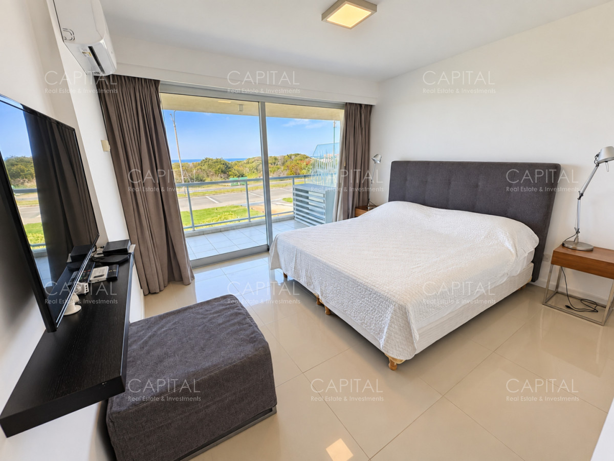 Apartamento ID.29957 - Apartamento de tres dormitorios en suite en primera línea de Playa Brava