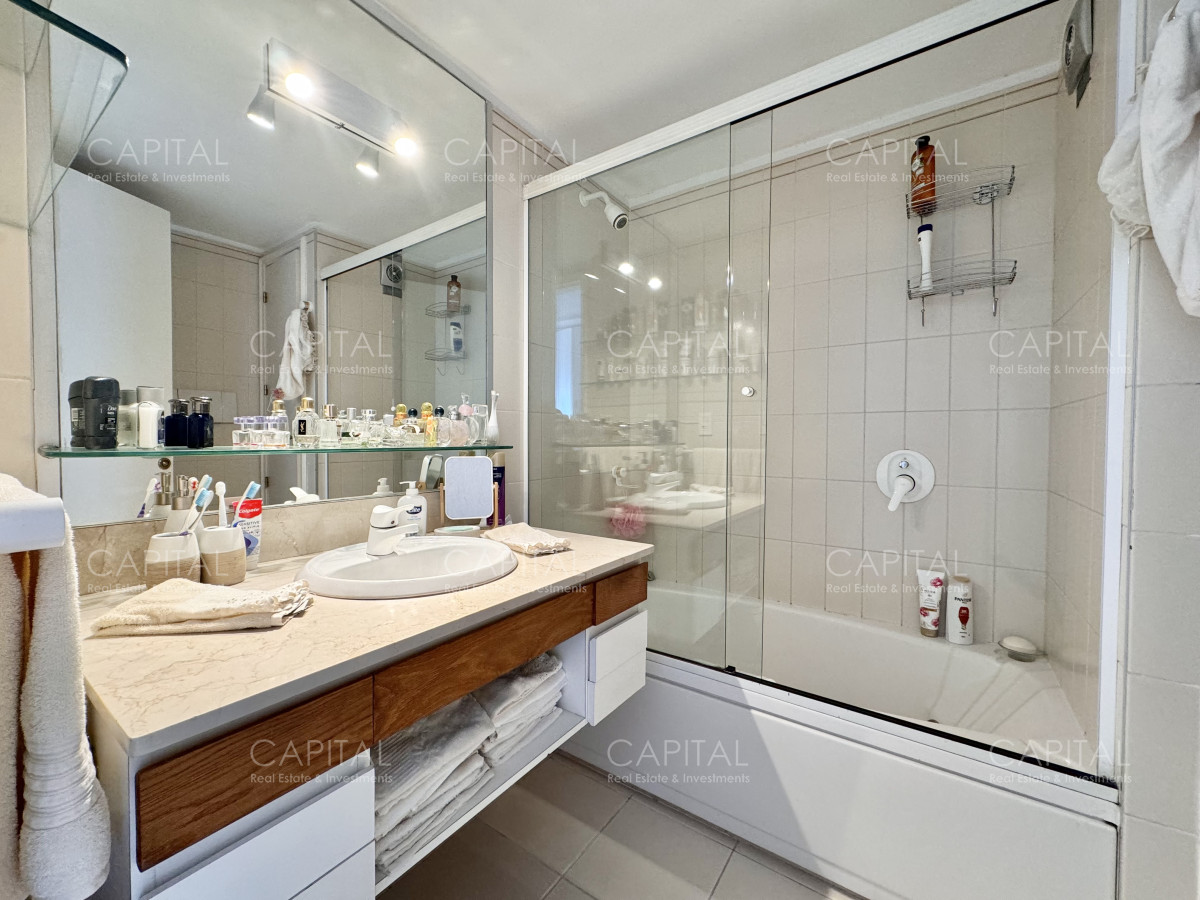 Apartamento ID.33987 - Departamento en Venta Puerto de Punta del Este Tres Dormitorios