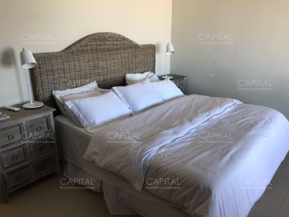 Apartamento ID.26903 - Apartamento de Tres Dormitorios en Península Venta 