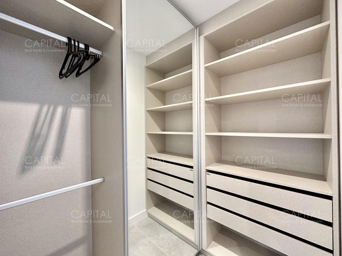 Apartamento ID.34655 - Venetian Tower Punta del Este en Venta de 2 Suites Frente al Mar de Playa Mansa