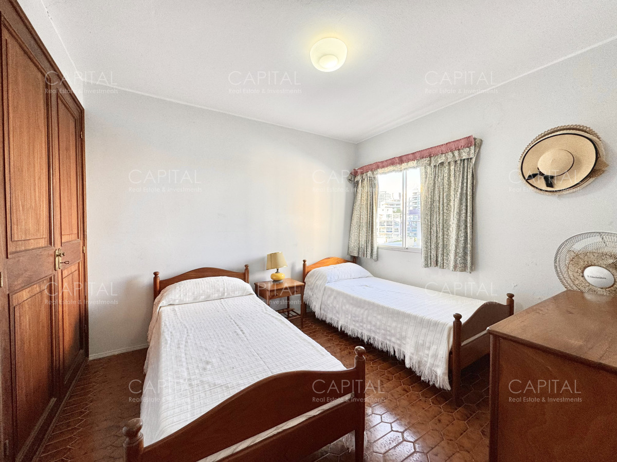 Apartamento ID.38040 - Departamento en Venta de Dos Dormitorios, Playa Brava 