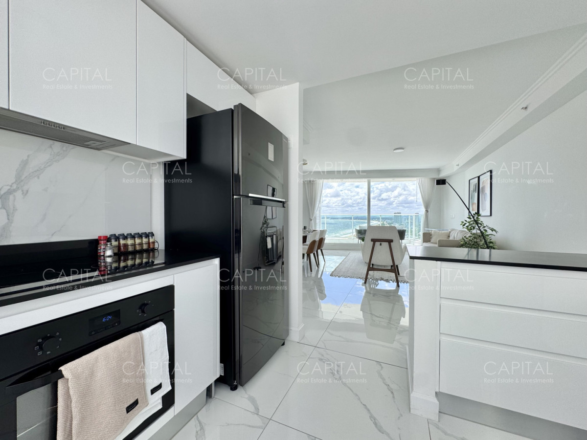 Apartamento ID.39453 - Paramount Tower de dos dormitorios frente al mar en Alquiler, Playa Mansa Punta del este