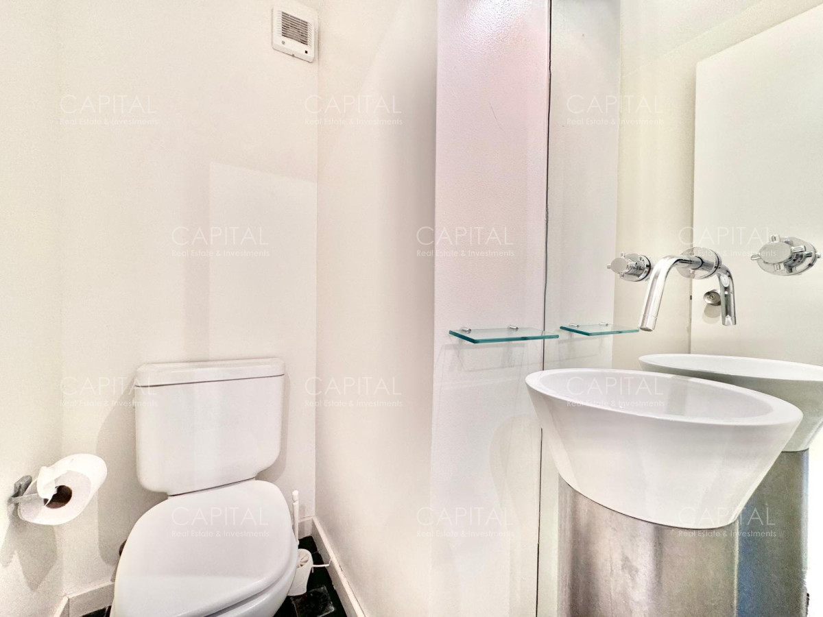 Apartamento ID.36358 - Excelente Apartamento primera linea playa mansa en edificio de categoría