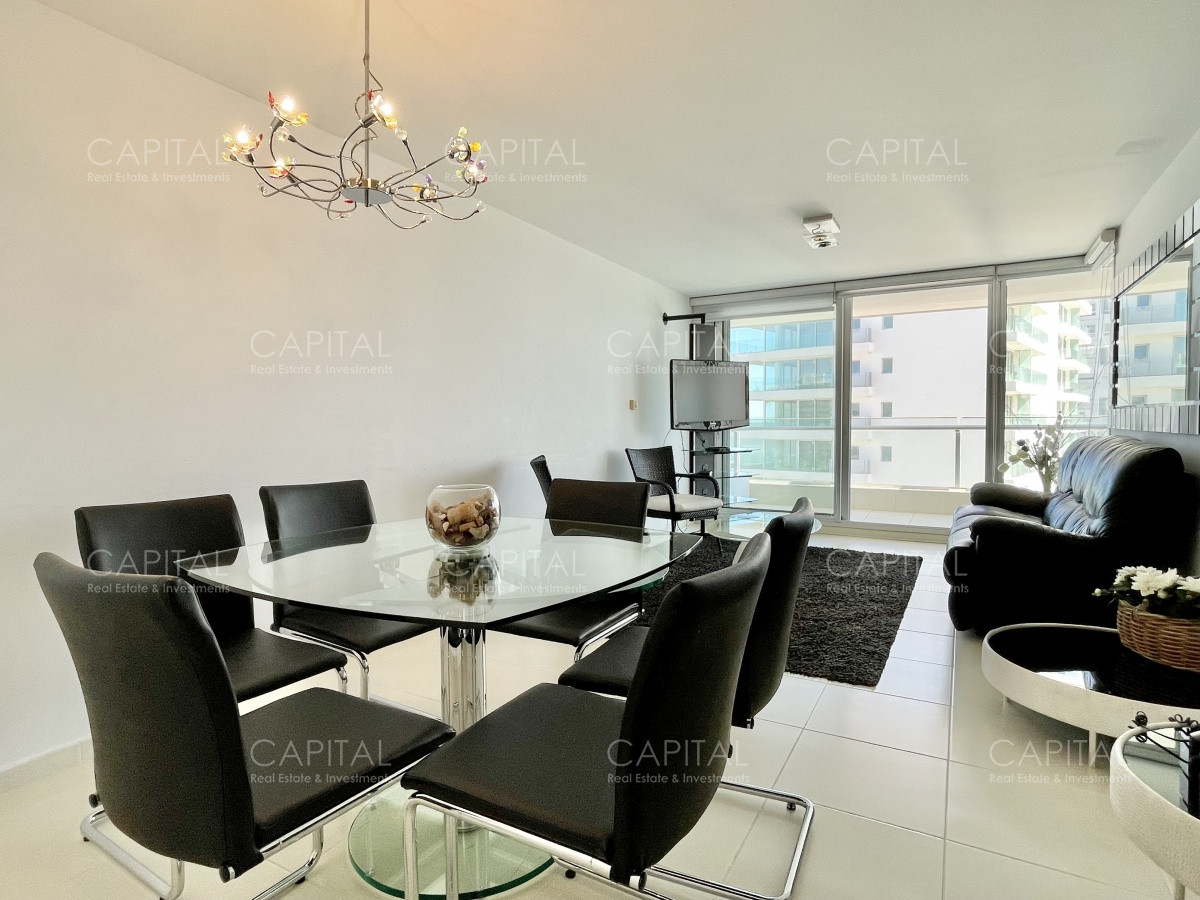 Apartamento ID.30388 - Apartamento de Dos dormitorios en Venta en Playa Mansa, Punta del Este