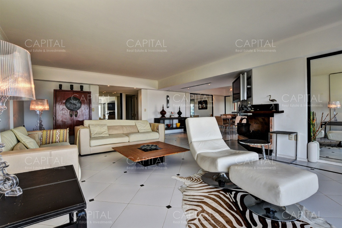 Apartamento ID.27366 - Apartamento Primera Fila Playa Brava en Alquiler 