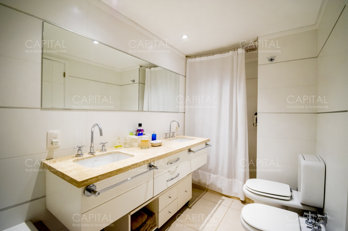 Apartamento ID.27993 - Apartamento PentHouse de 3 dormitorios y dependencia en alquiler anual.