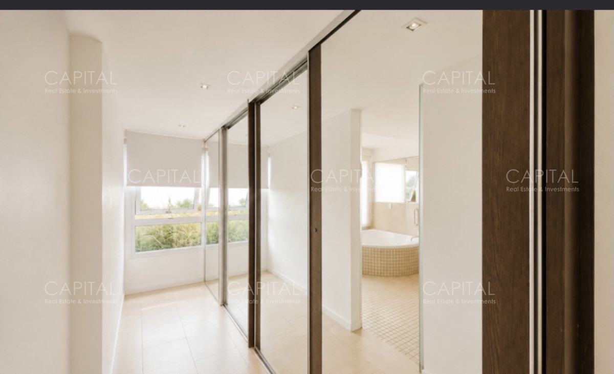 Apartamento ID.40745 - Departamento en Primera línea en Punta del Este,Playa Bravaen Venta
