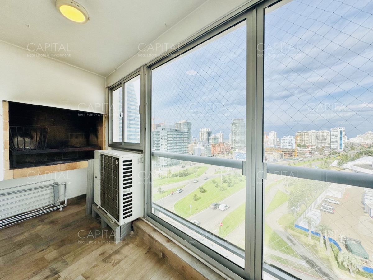 Apartamento ID.40580 - Apartamento reciclado de tres dormitorios en venta en Playa Mansa