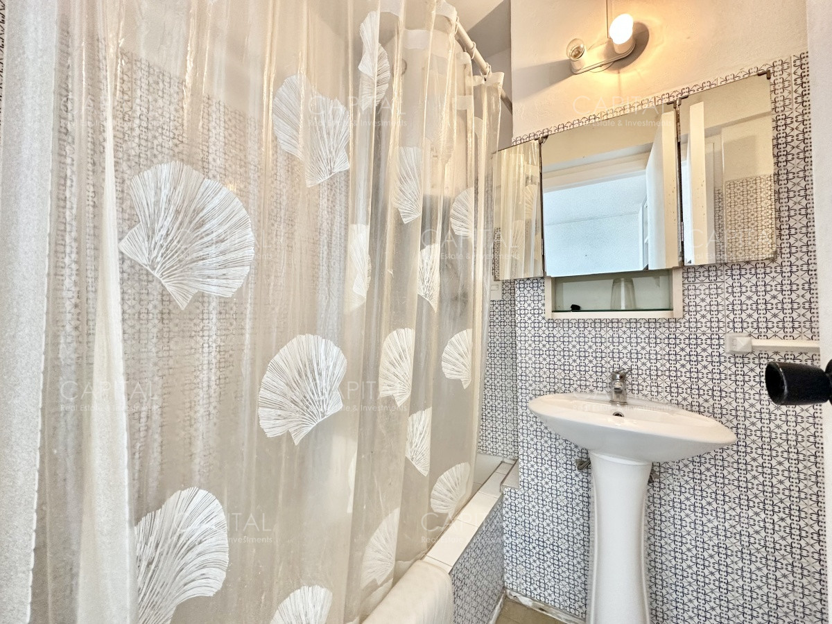Apartamento ID.33670 - Apartamento de dos dormitorios en venta, Península, Punta del Este